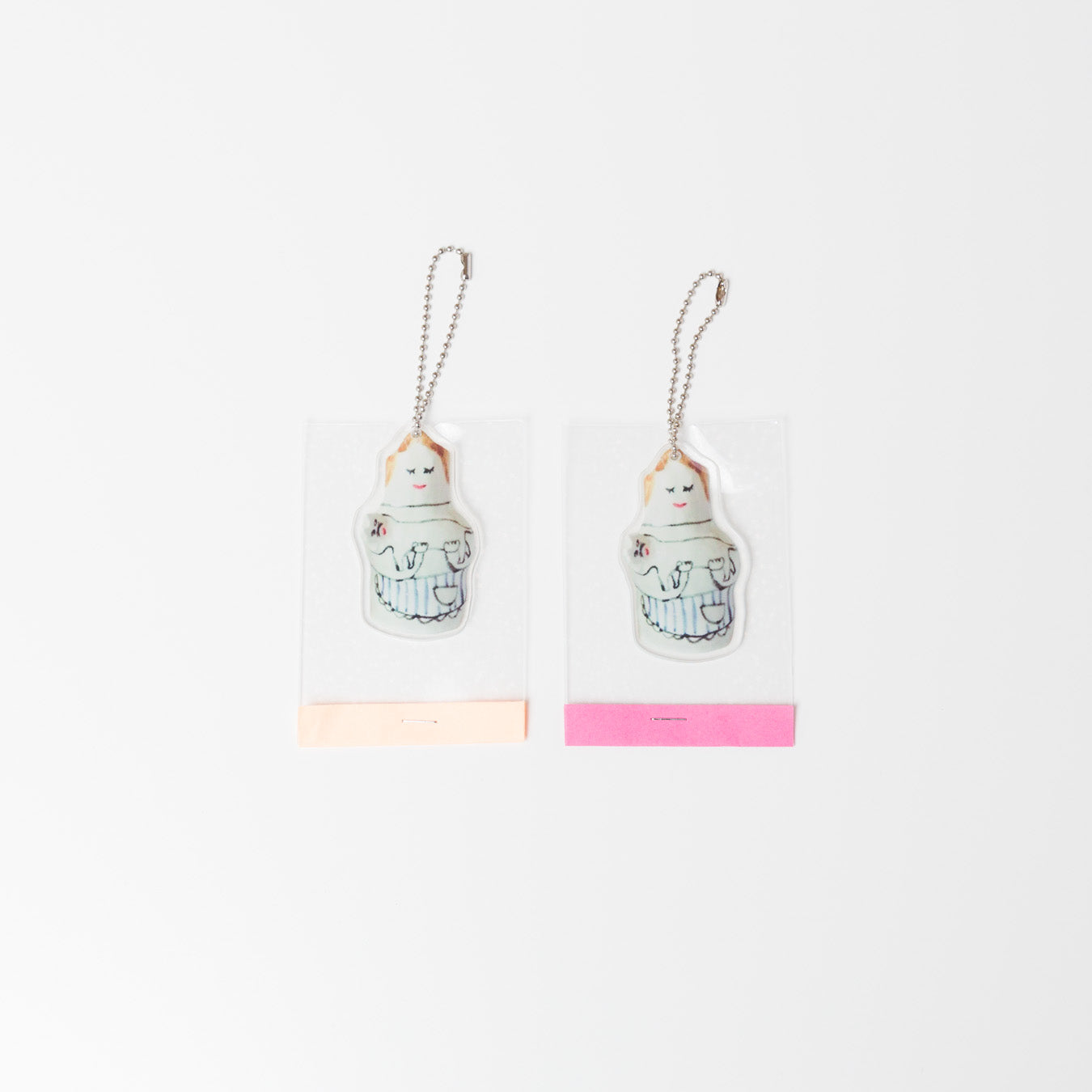 パッケージ参考。キラキラと光る透明袋に入った、かわいいパッケージ仕様。※紙の色はお選びいただけません。