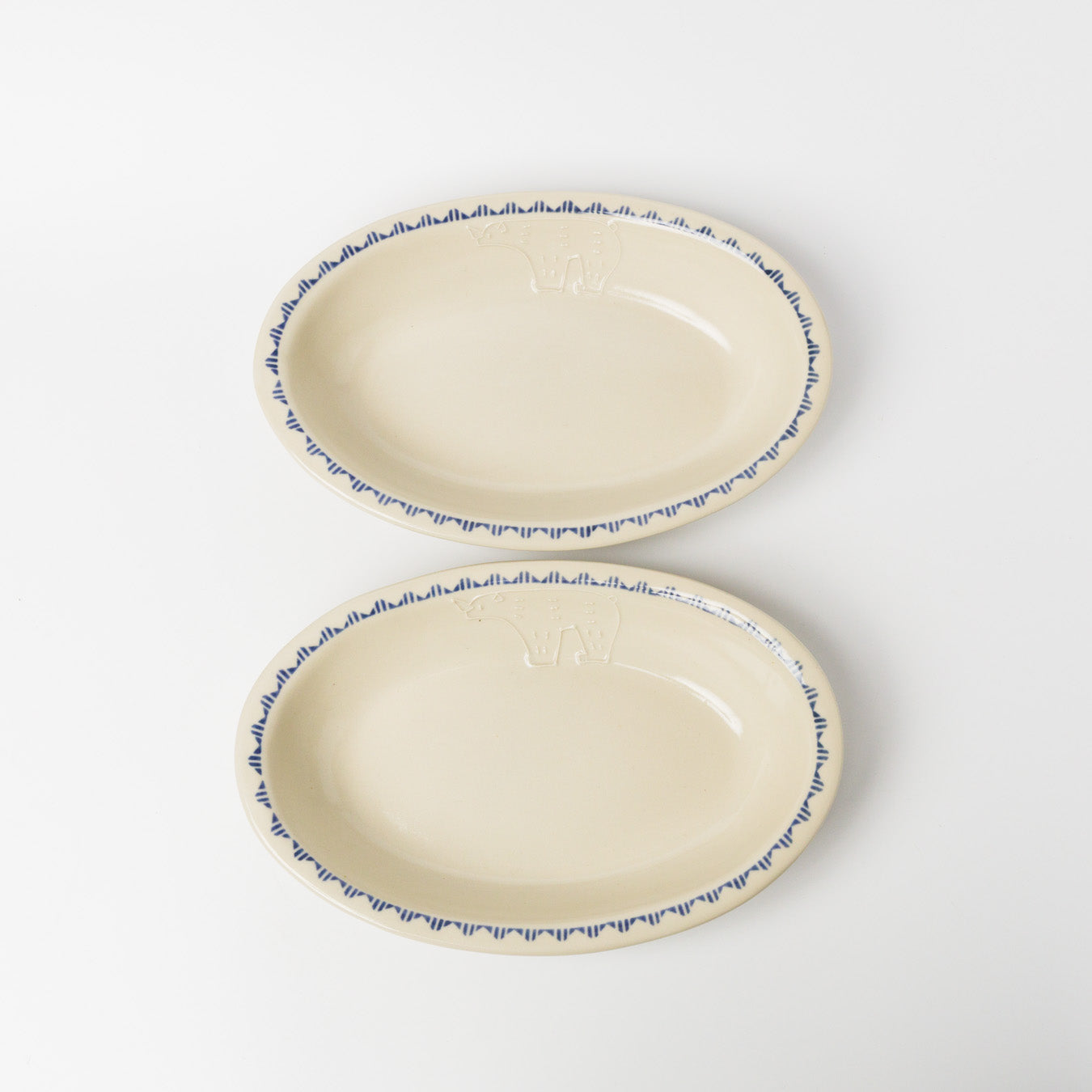 東峯未央-オーバル皿M-シロクマ