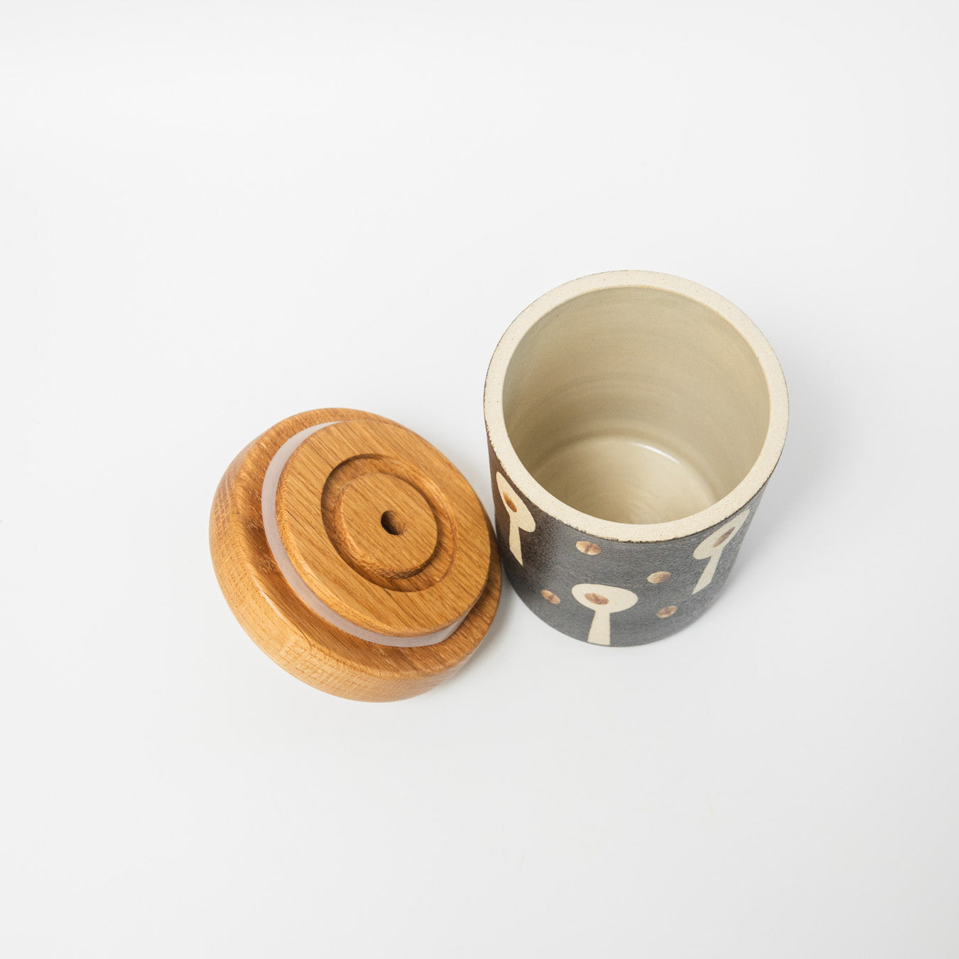 はるな陶芸工房-キャニスター-スプーンとコーヒー豆