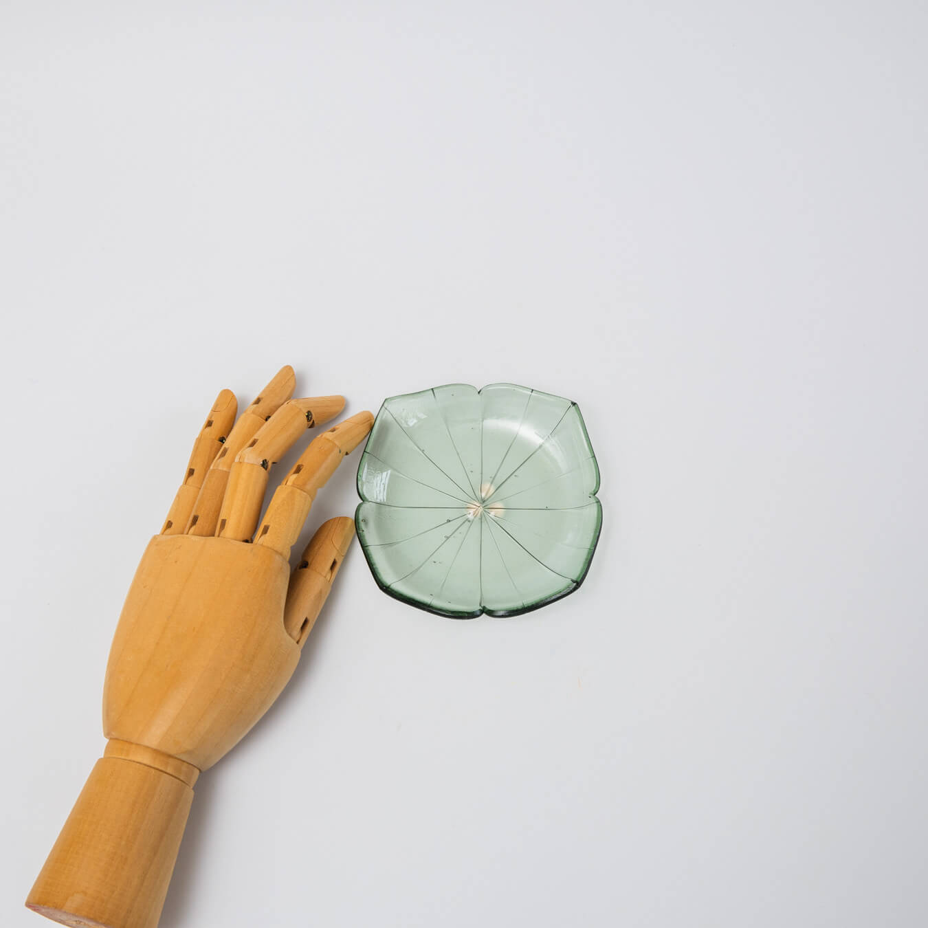 Sasaki shoko Glass works-花形中鉢-2