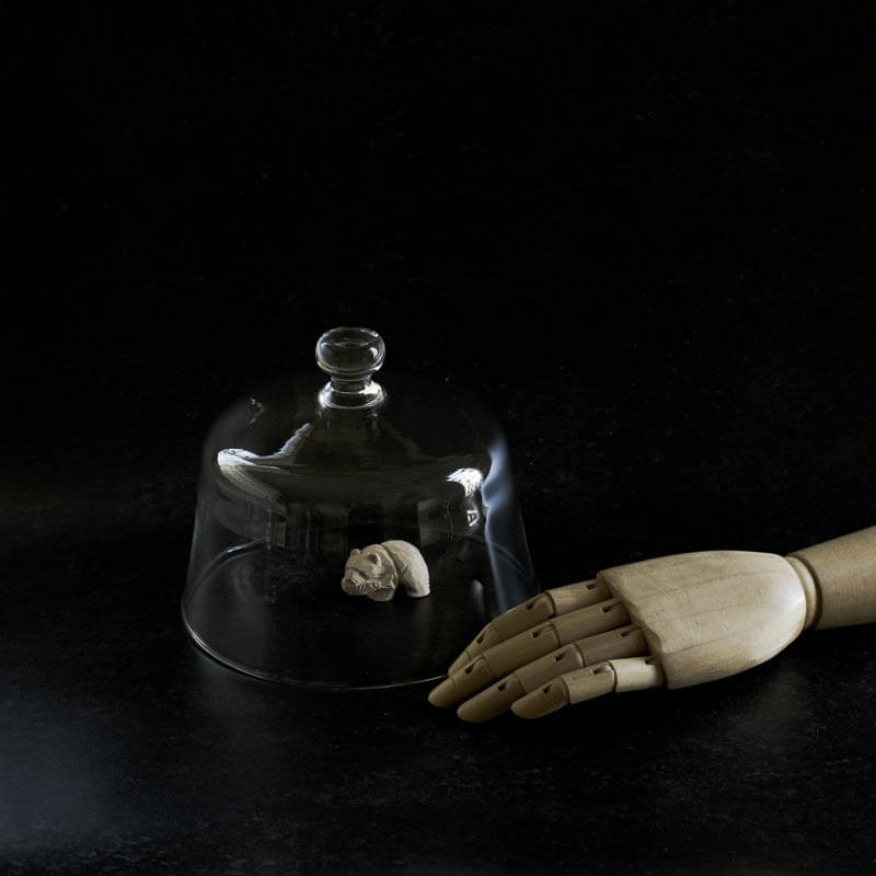 大き参考。ひとつひとつ手吹きにて作られている為、サイズや高さ、表情に個体差があります。