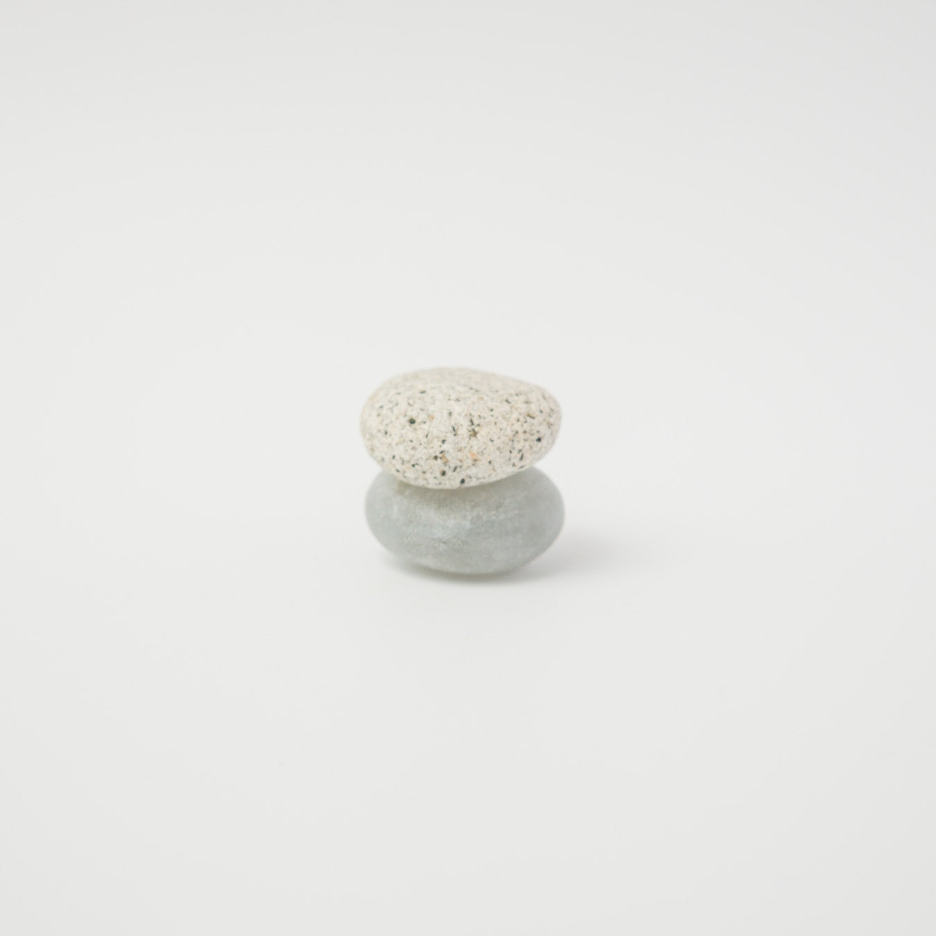 遠藤章子-pebbles-1