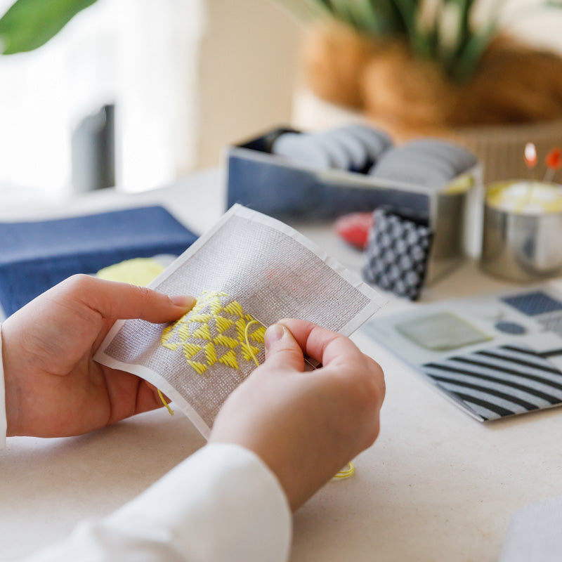 ダルマ-【こぎんシリーズ】-こぎん糸 カード巻- 11色