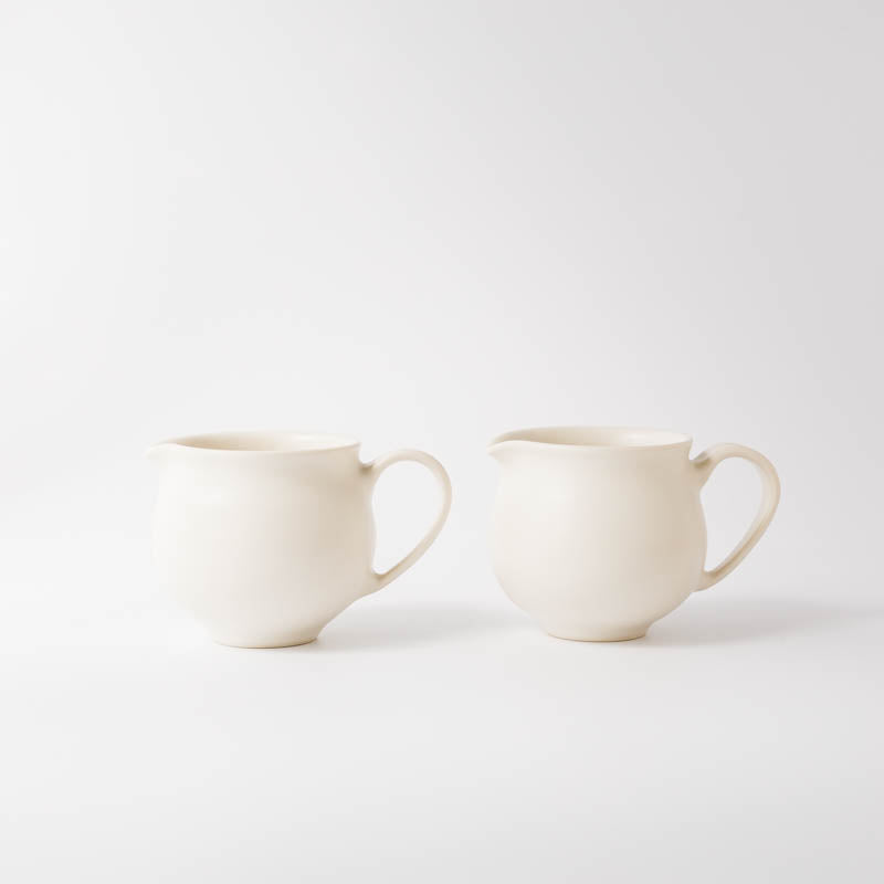 中村智子-ピッチャー-白