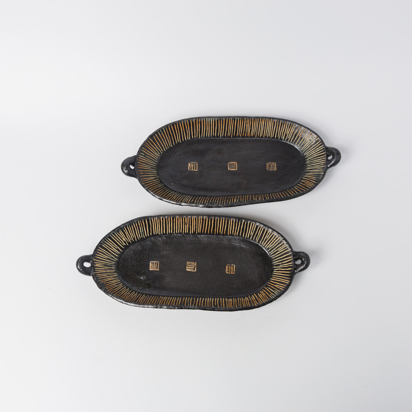 高須愛子-耳付き深皿-B