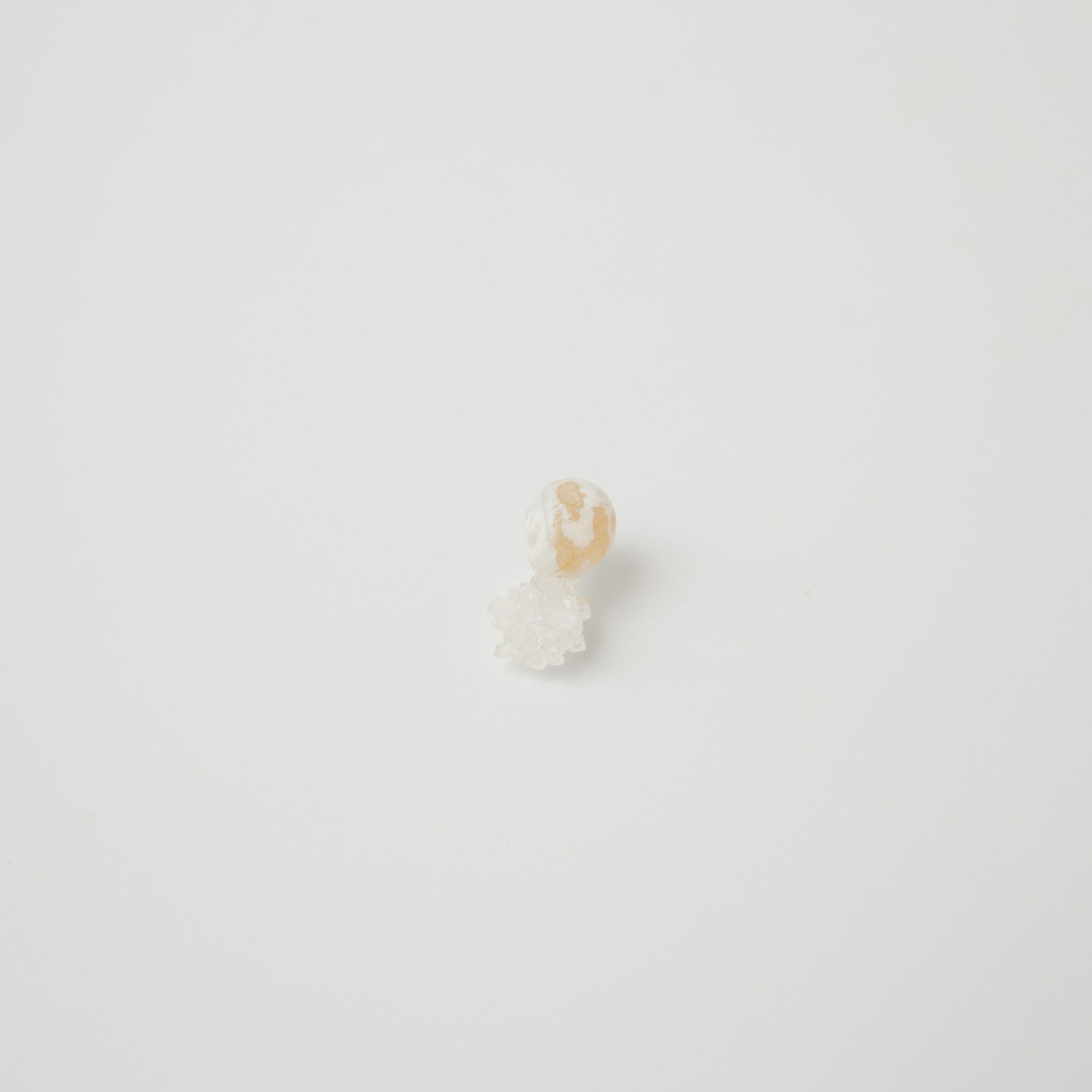 雨氣-石粒ピアス-2