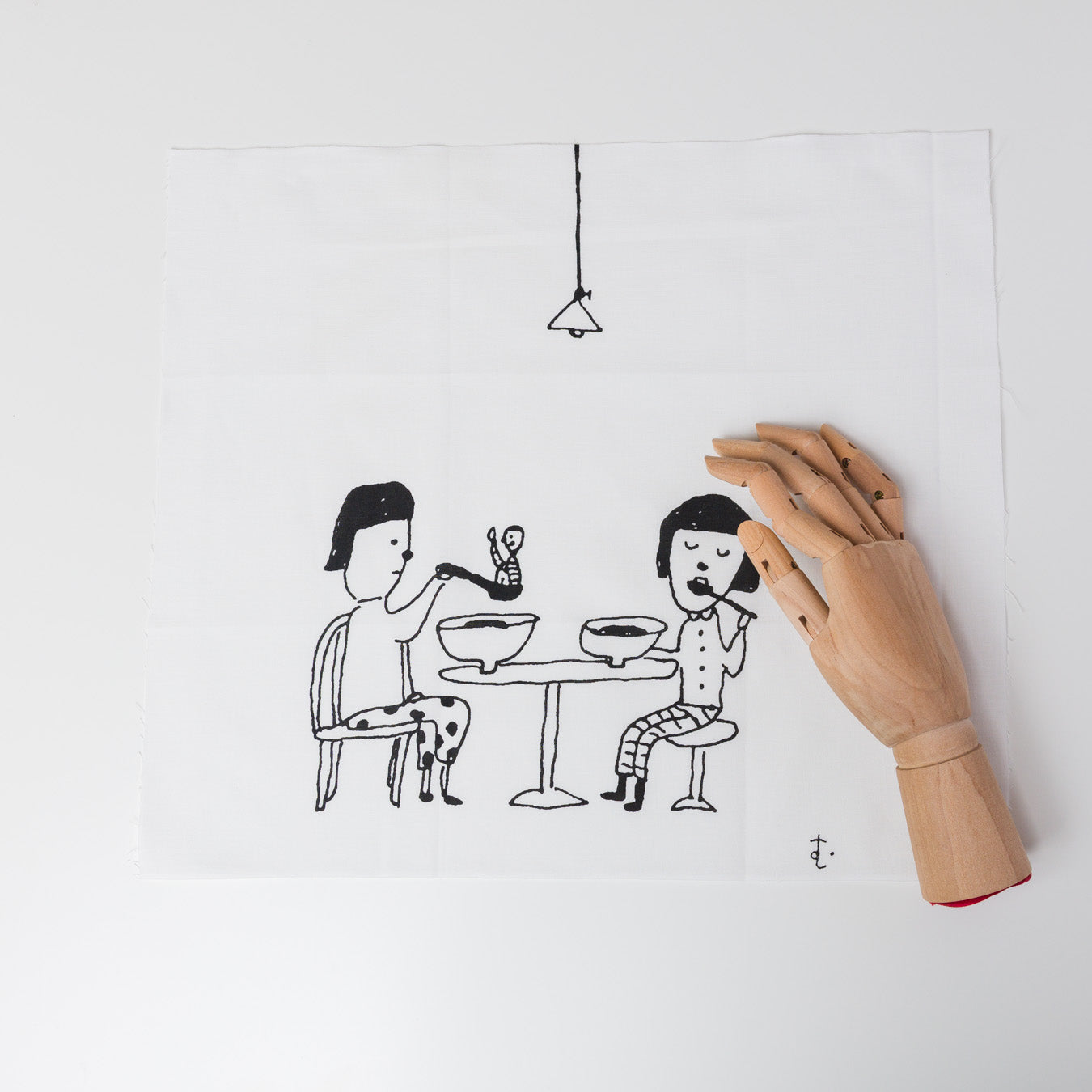 室井夏実-ハンカチ-B