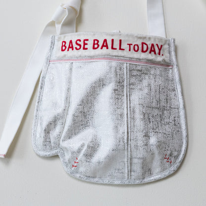 BASE BALL TO DAY by TANSU-グローブサコッシュ「シルバー」