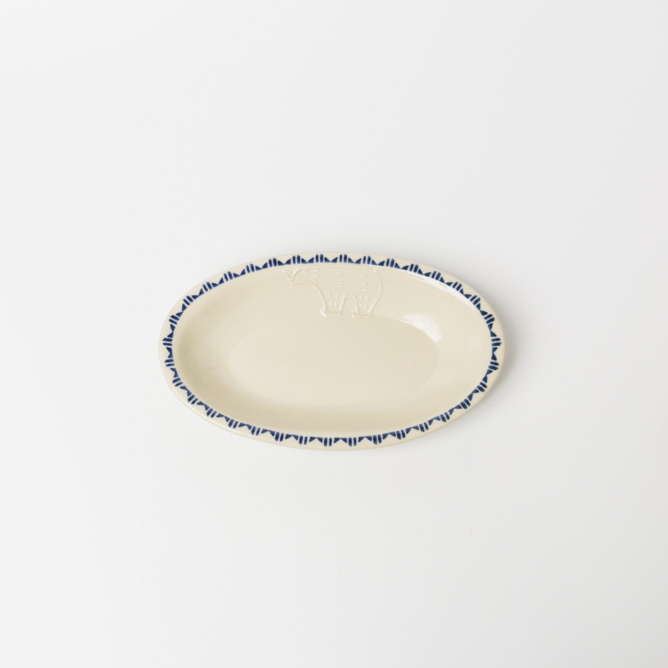 東峯未央-オーバル皿S-シロクマ