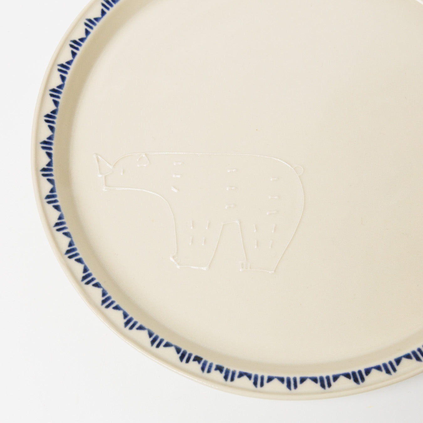 東峯未央-フラット8寸皿-シロクマ