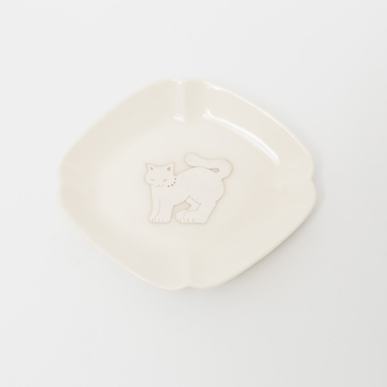 竹村聡子-銀獣豆皿「ねこ-白」