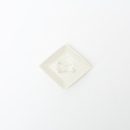 竹村聡子-銀獣豆皿「ウサギ-白-d」
