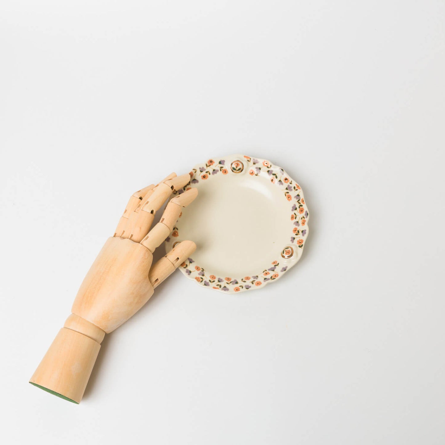 荒井彩乃-レリーフ金彩皿-3