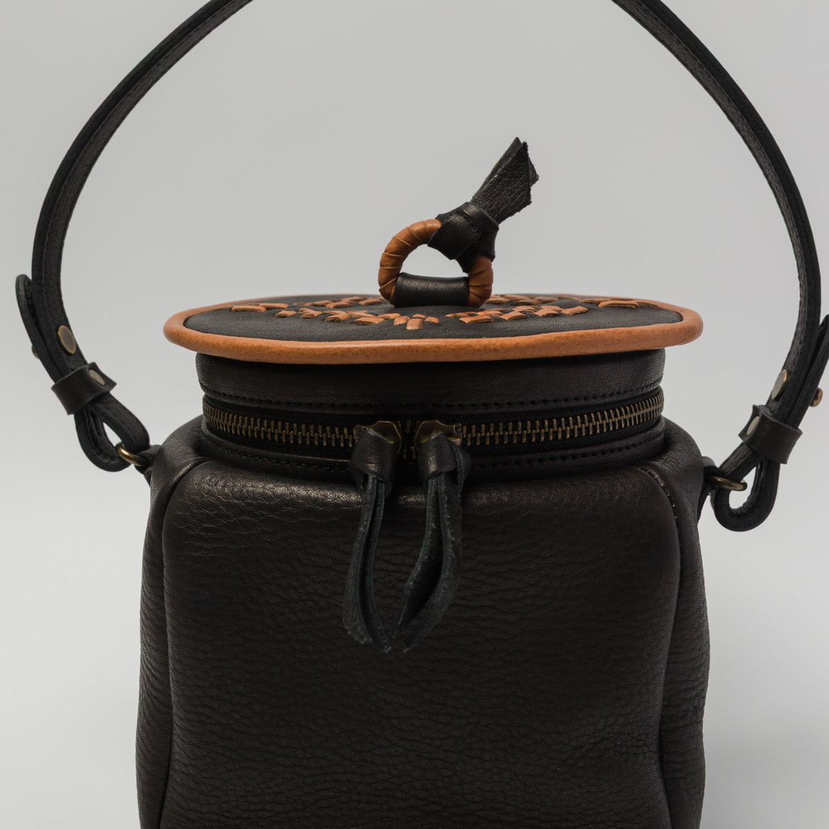 Yammart-pot-cube M ( black )