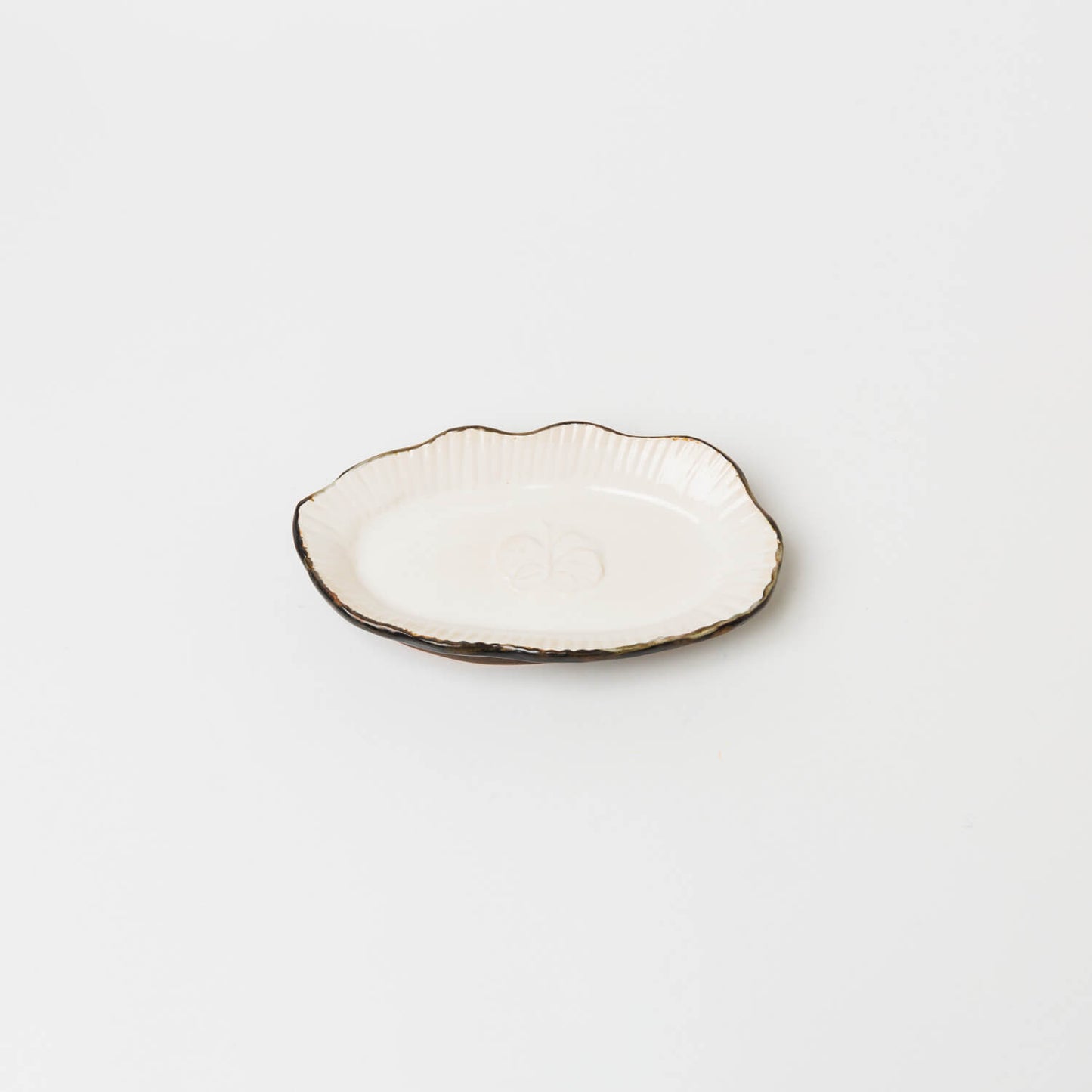 コンガリ舎-板皿楕円チョウ