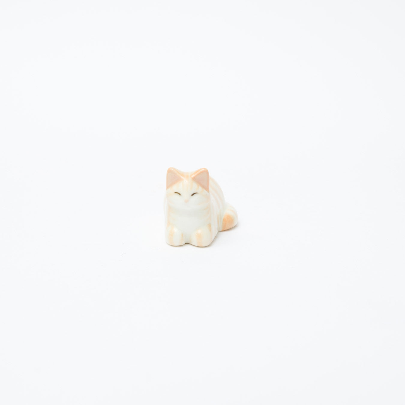 峰村ゆか-香箱座り猫の置物・箸置き-1