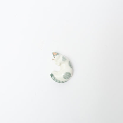 峰村ゆか-ゴロンとした猫の置物・箸置き-1