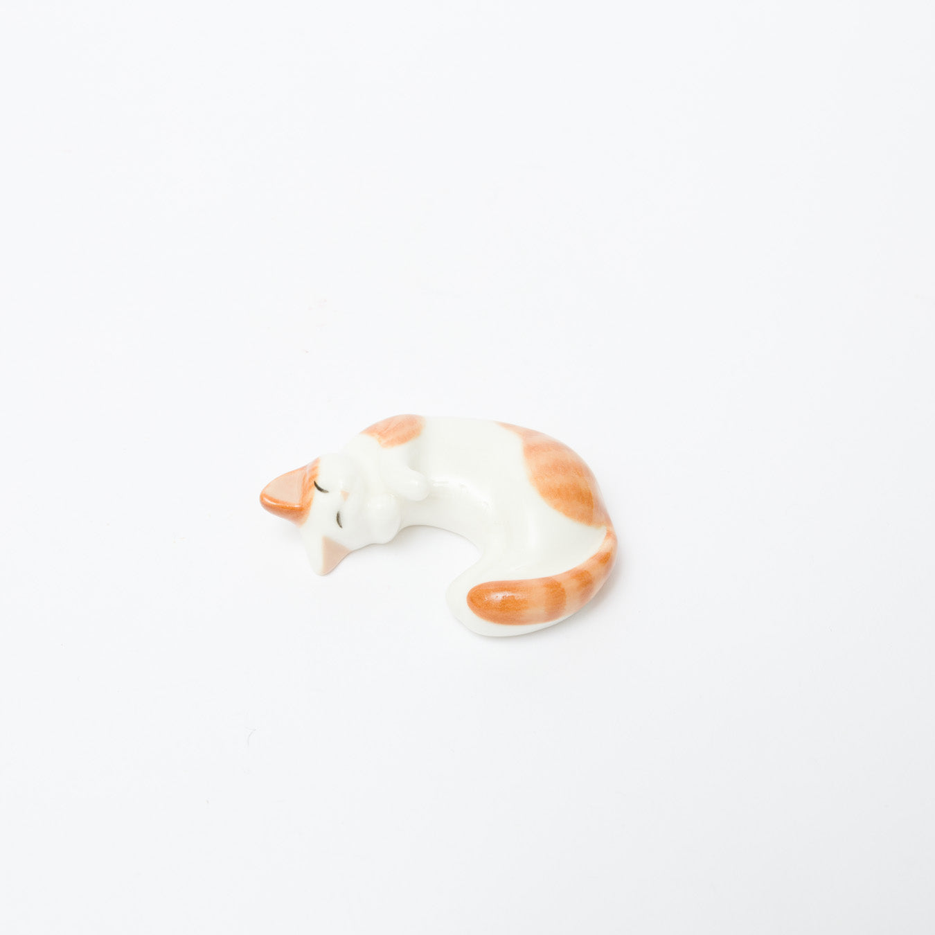 峰村ゆか-ゴロンとした猫の置物・箸置き-2