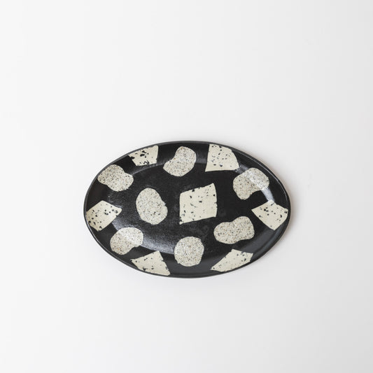 Reiko Egawa ceramic works-オーバルプレート-pebble-1