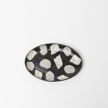 Reiko Egawa ceramic works-オーバルプレート-pebble-2
