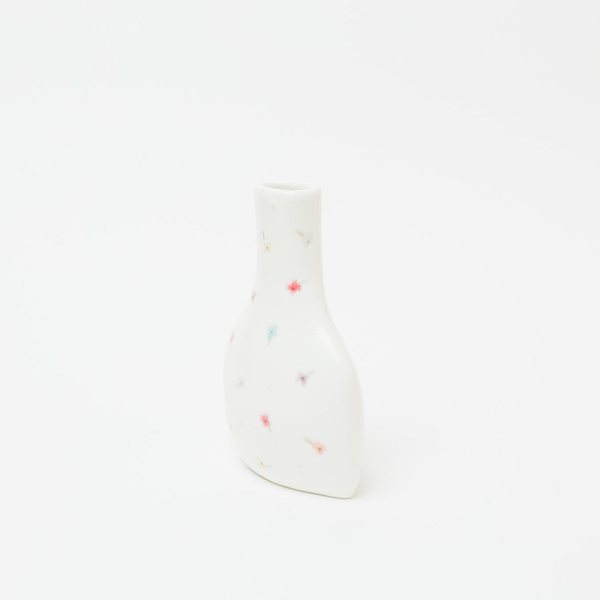 Riho Kawachi-Vase_colorful-1
