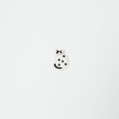 kanaecco-花柄の猫刺繍ブローチ-4