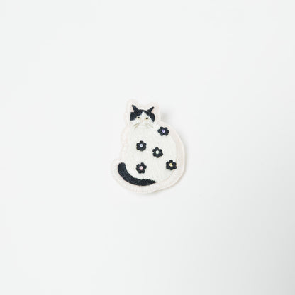 kanaecco-花柄の猫刺繍ブローチ-4