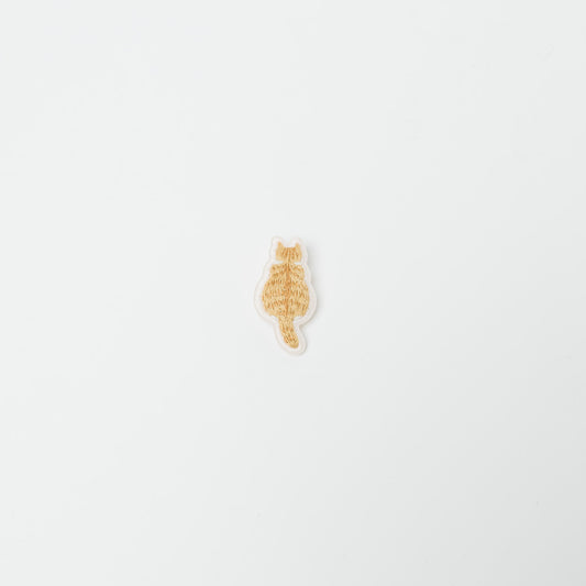 kanaecco-猫の後ろ姿 刺繍ブローチ-1