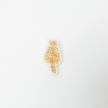 kanaecco-猫の後ろ姿 刺繍ブローチ-1