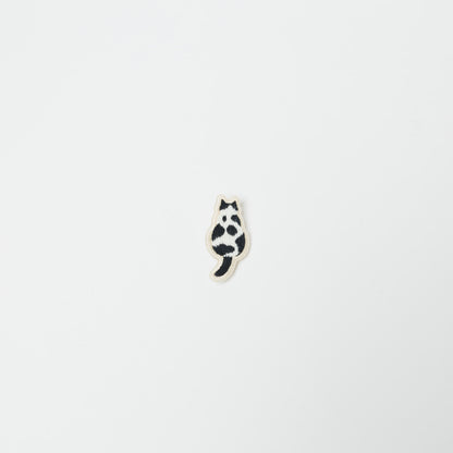 kanaecco-猫の後ろ姿 刺繍ブローチ-2