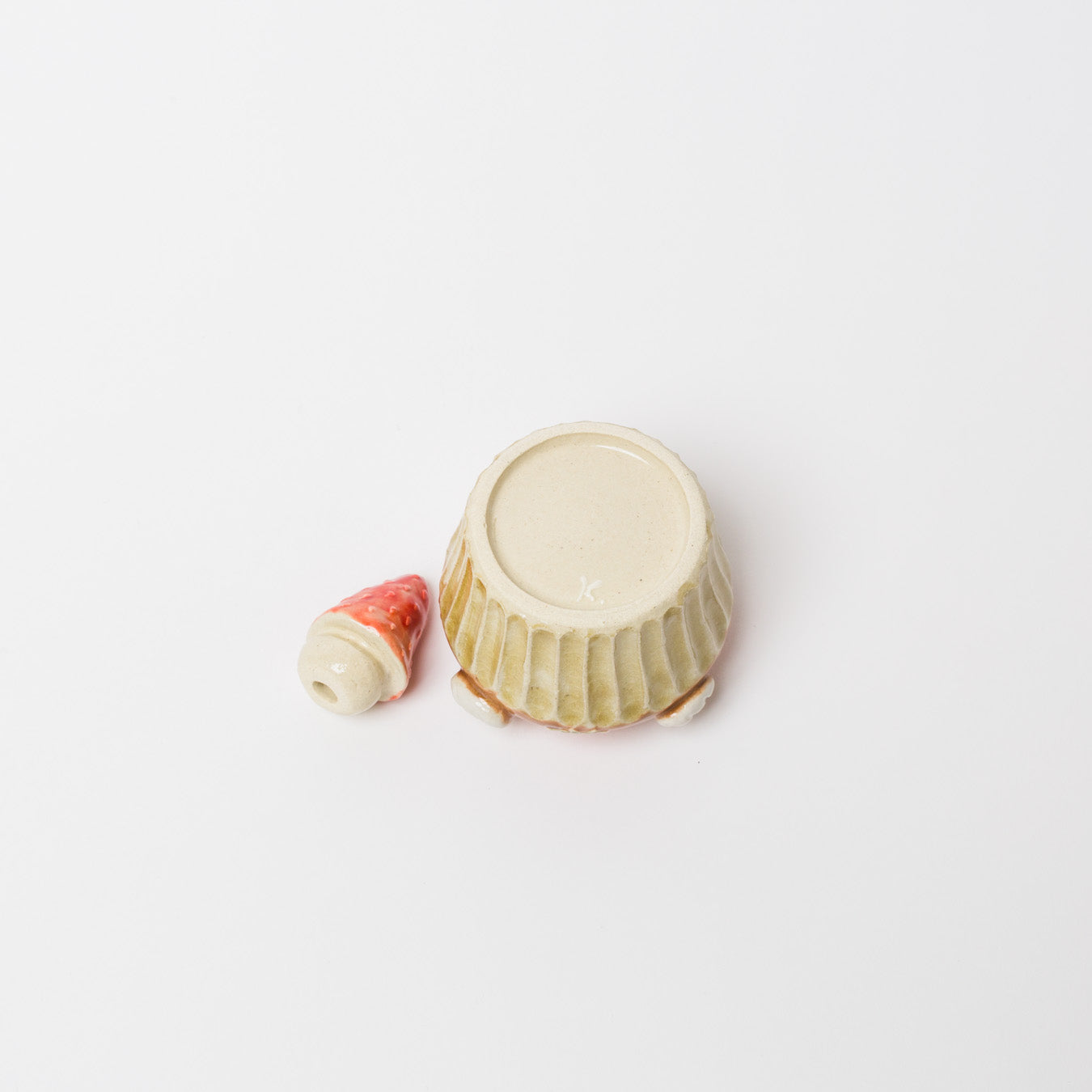 中村佳菜子-苺カップケーキオブジェ(一輪挿し)-4