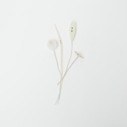 小栗里奈-「ただの草ぬいぐるみ」ブーケ-A