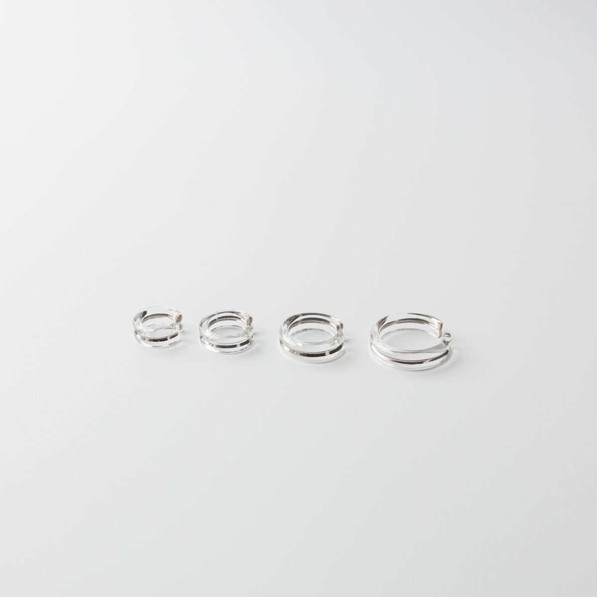 Asuka Shimada-ear cuff line-platinum