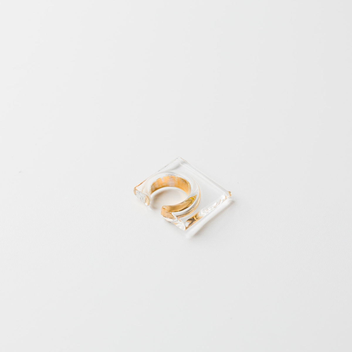 カラー「gold」