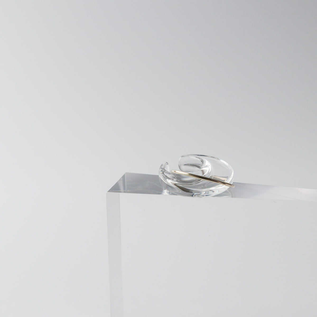 Asuka Shimada-ear cuff moon-clear+◯