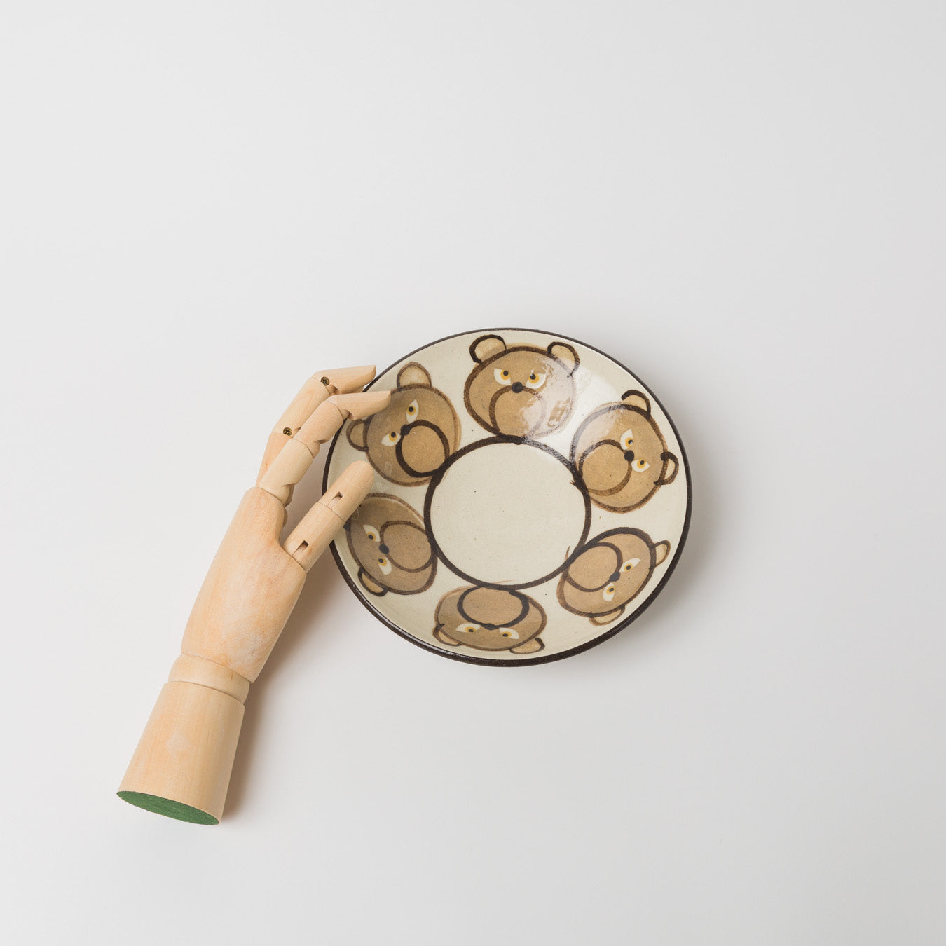 小林由依-くまの目皿