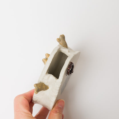 小林由依-壁掛け-おにぎり-2