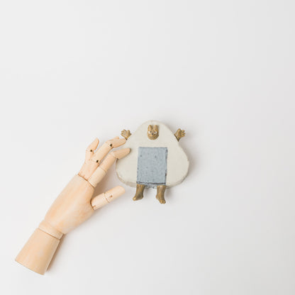 小林由依-壁掛け-おにぎり-2