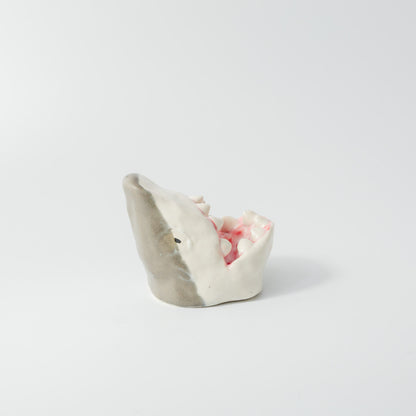 田川亞希-サメ花器-1