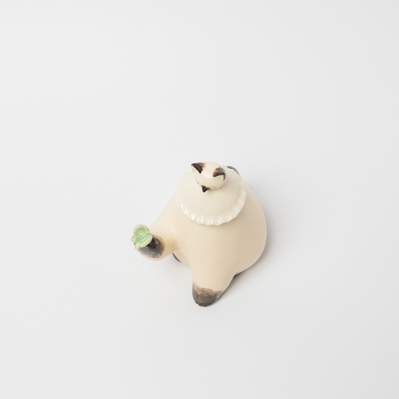 森はるか-おすわりねこのオブジェ-蝶-3