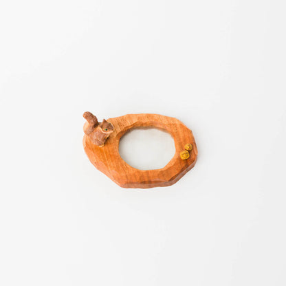 kitona-湖畔オブジェ-りす