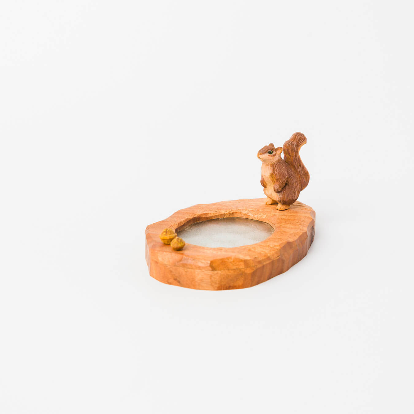 kitona-湖畔オブジェ-りす