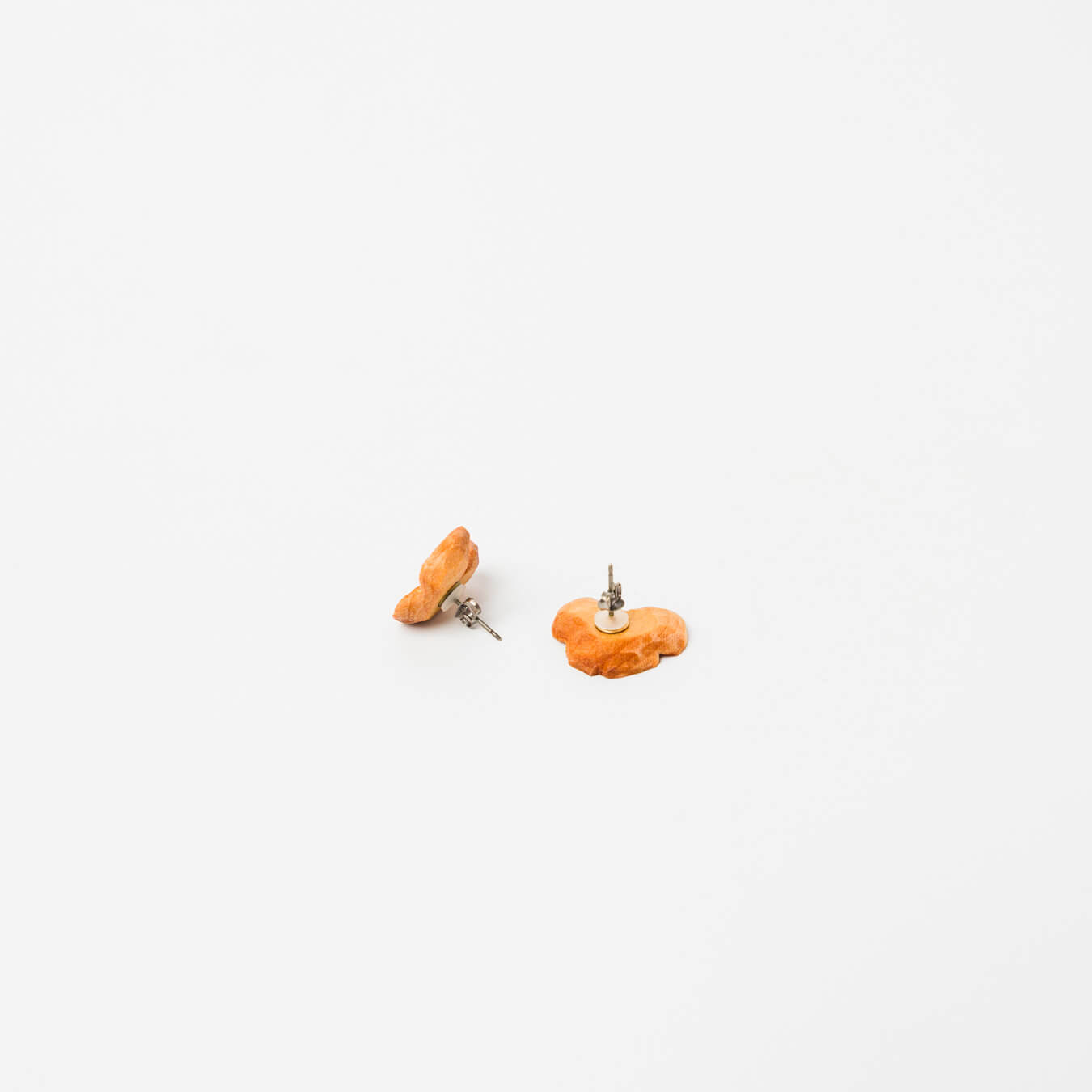 kitona-耳飾り-パンジー-オレンジ-ピアス/イヤリング