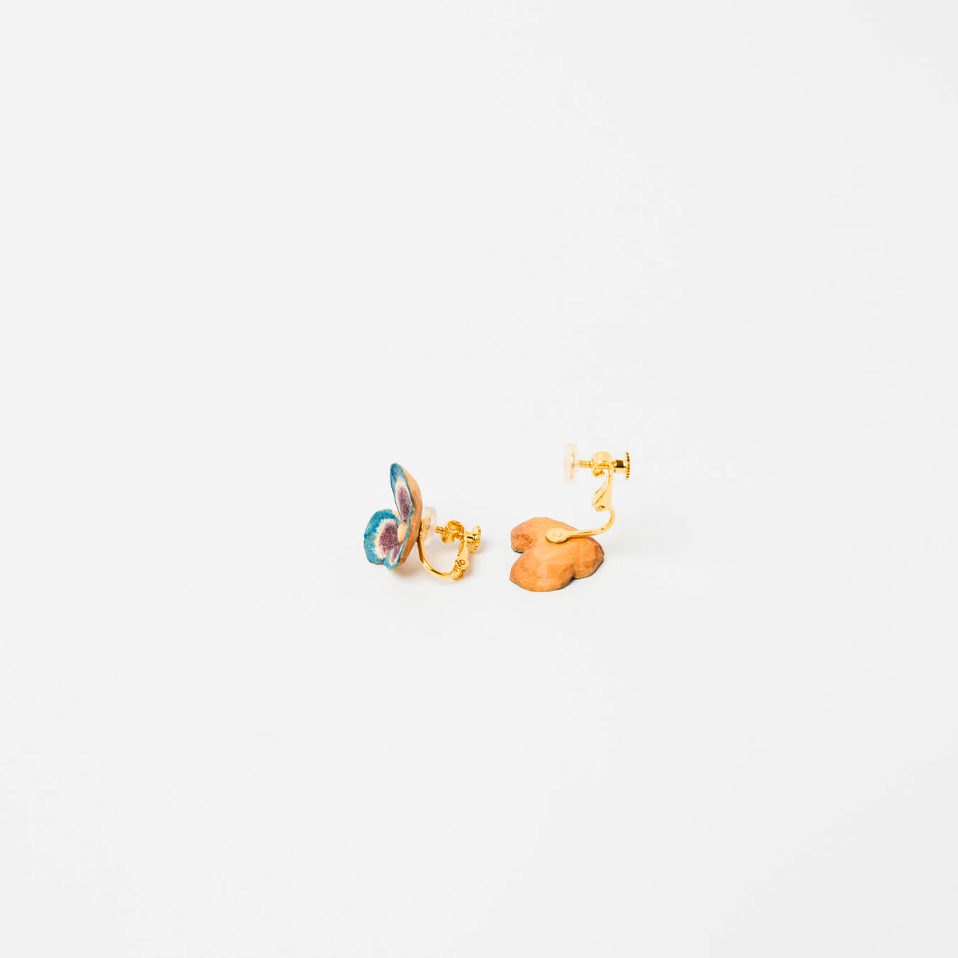 kitona-耳飾り-パンジー-ブルー-ピアス/イヤリング