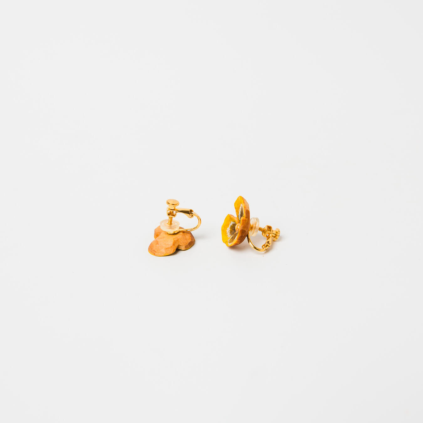 kitona-耳飾り-パンジー-イエロー-イヤリング