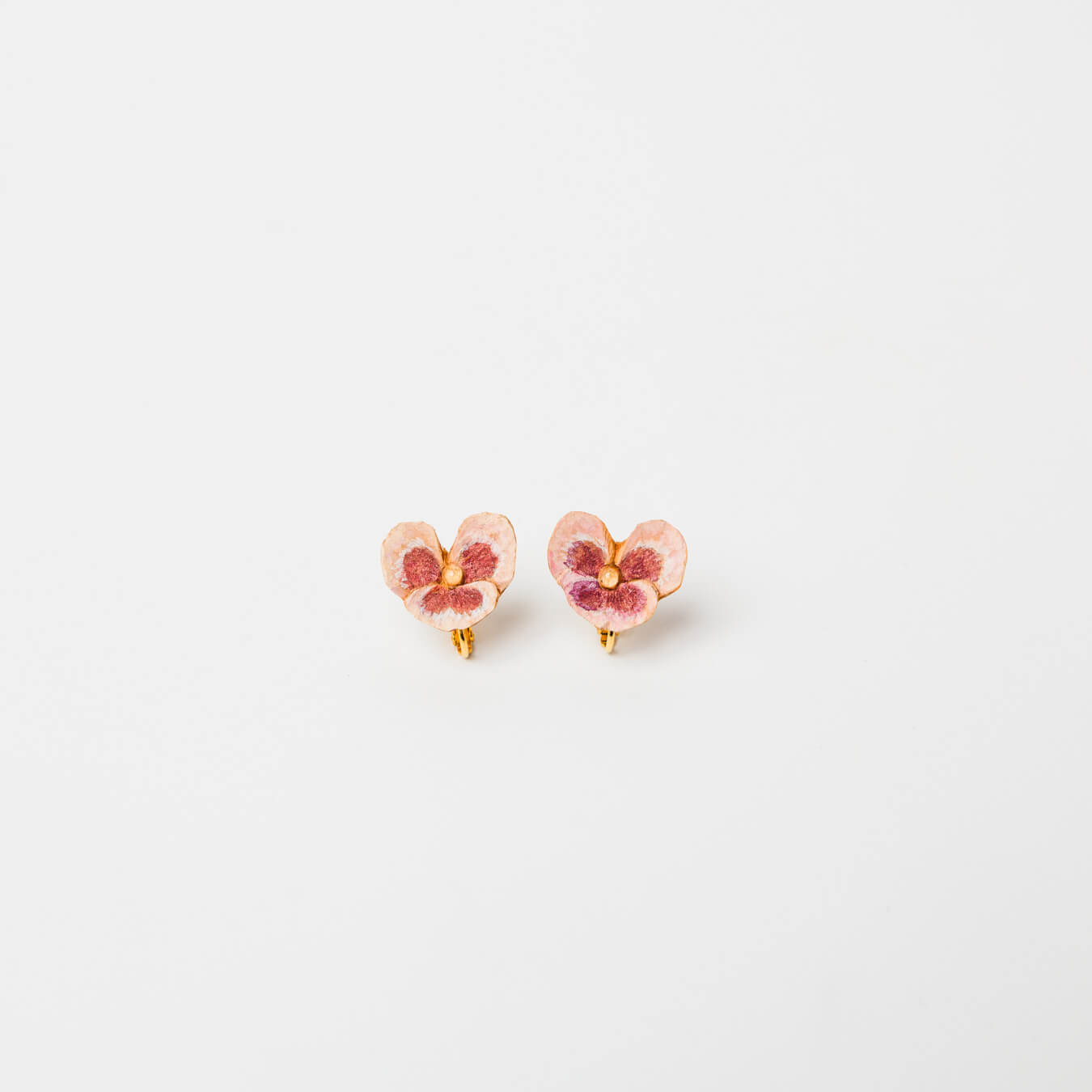 kitona-耳飾り-パンジー-ピンク-イヤリング