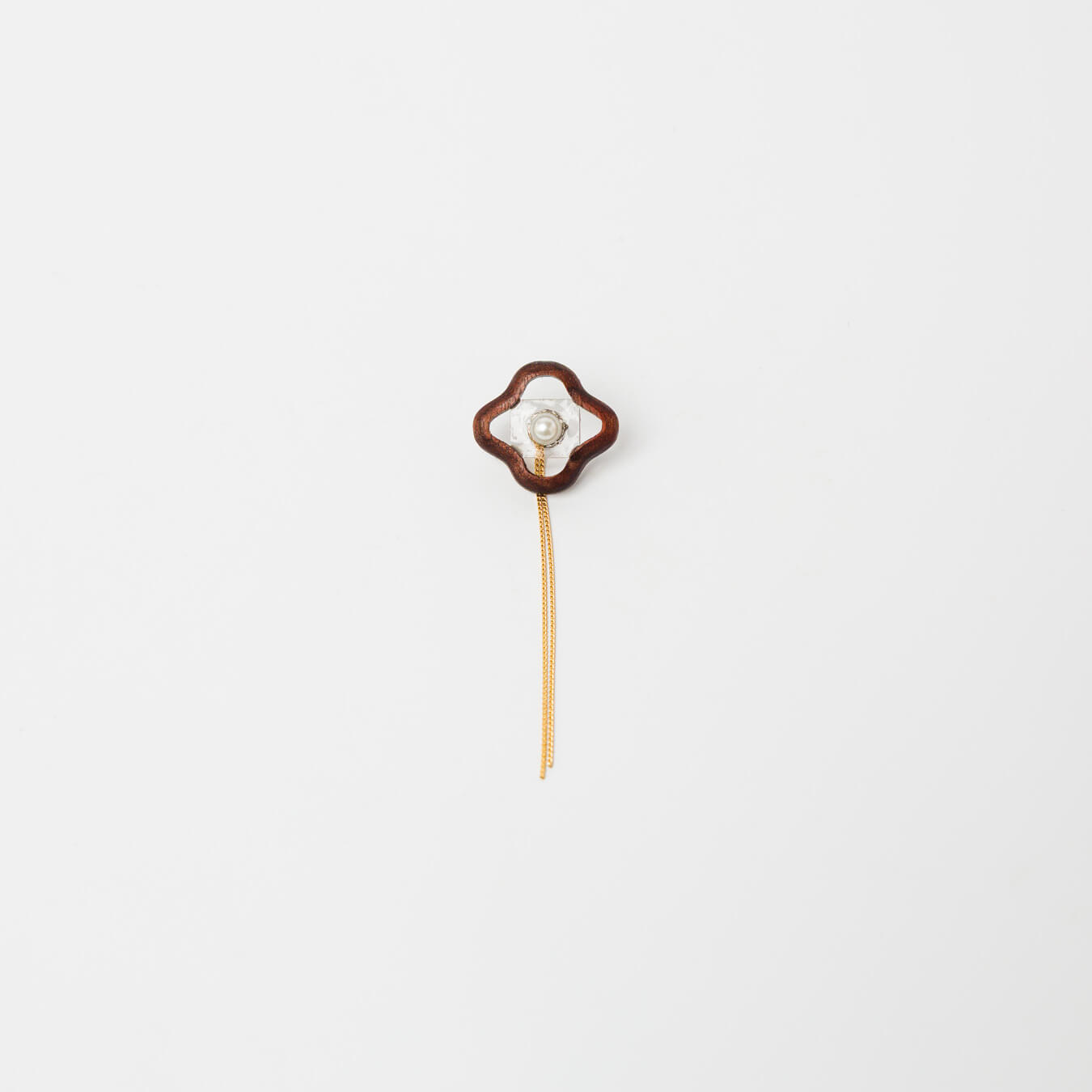 kitona-【片耳】花と樹脂-ブラック-ピアス