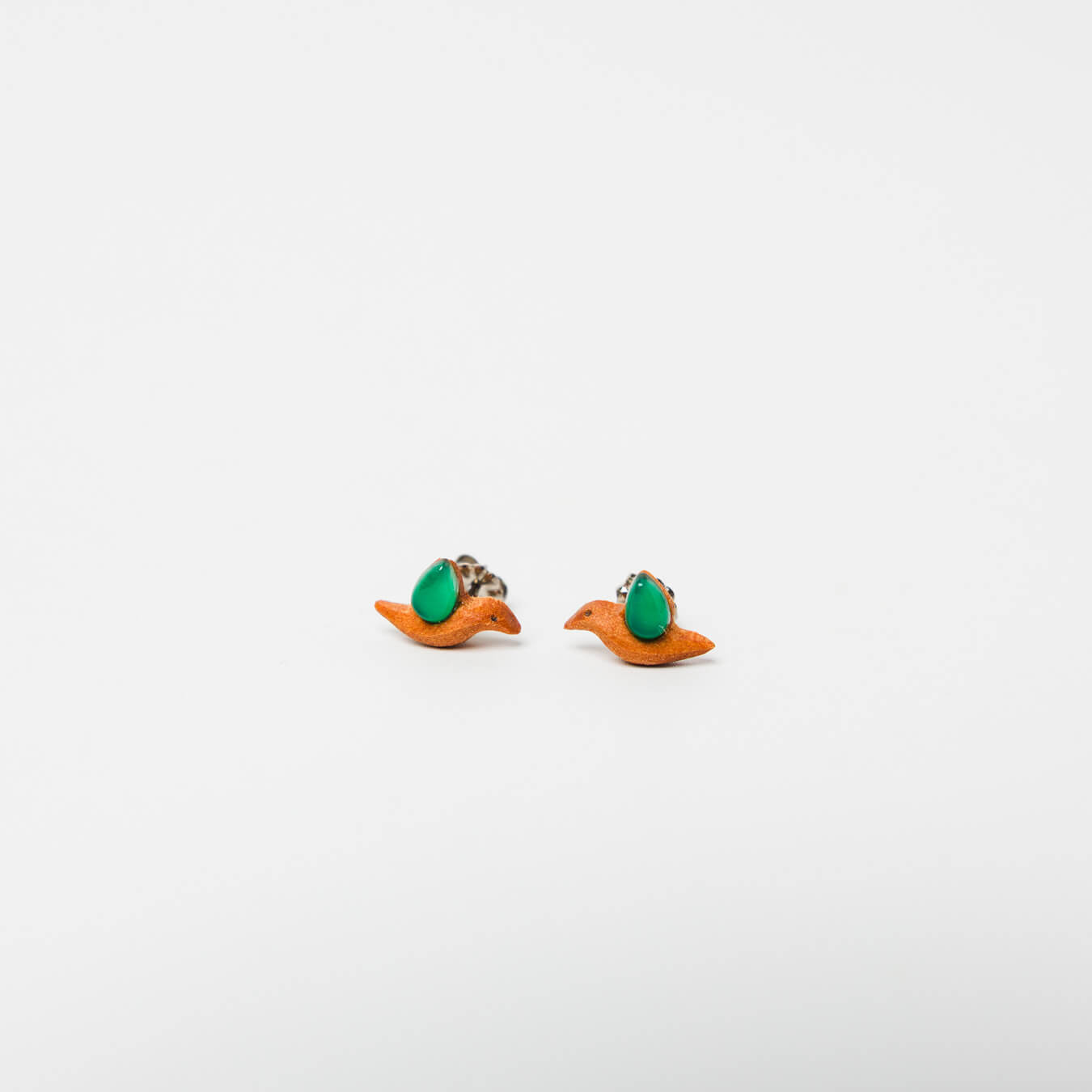 kitona-耳飾り-ハチドリ-グリーンオキニス-ピアス/イヤリング