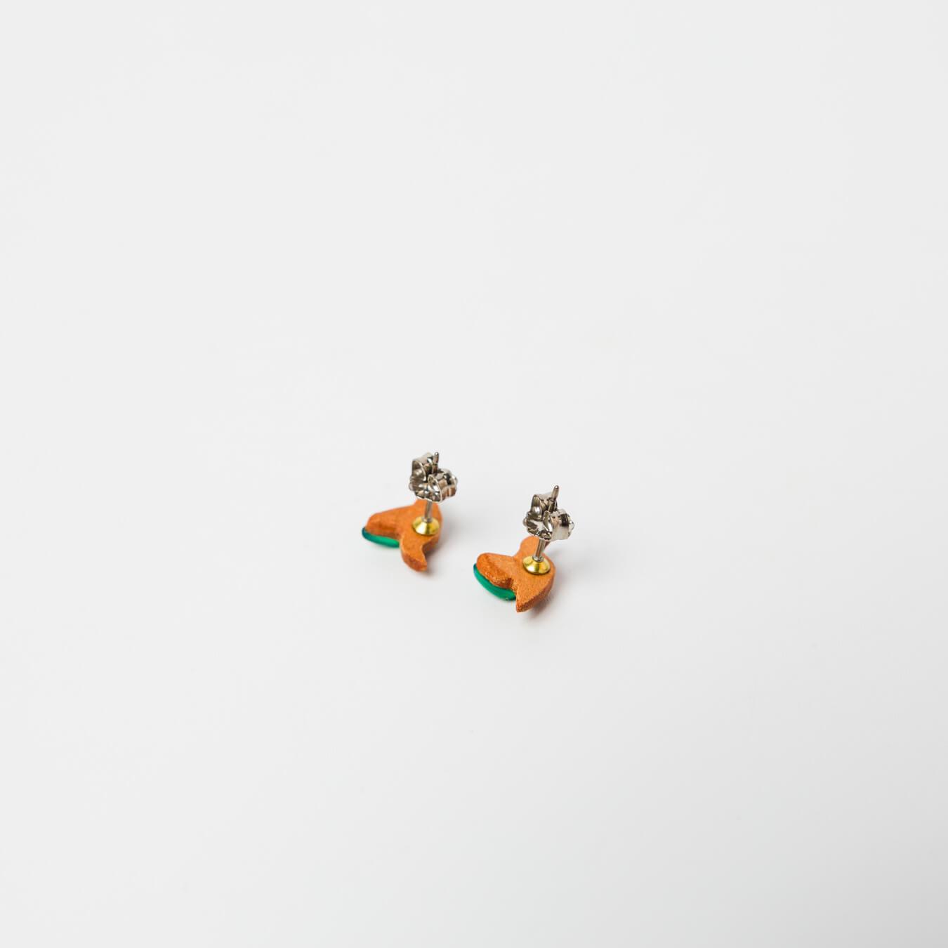 kitona-耳飾り-ハチドリ-グリーンオキニス-ピアス/イヤリング