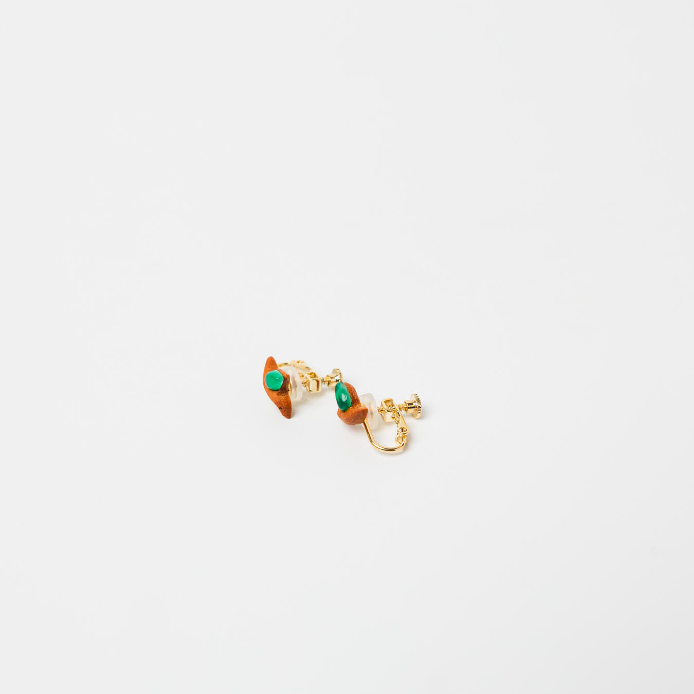 kitona-耳飾り-ハチドリ-グリーンオキニス-ピアス/イヤリング